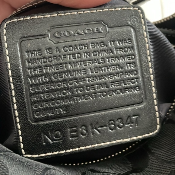 New Coach Handbag - Picture 4 of 5